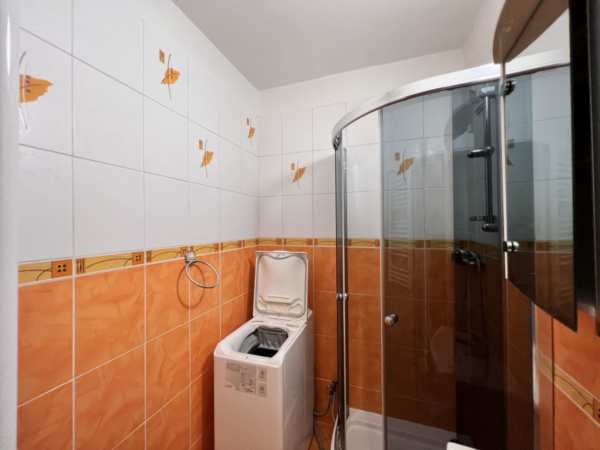 06.JPG
