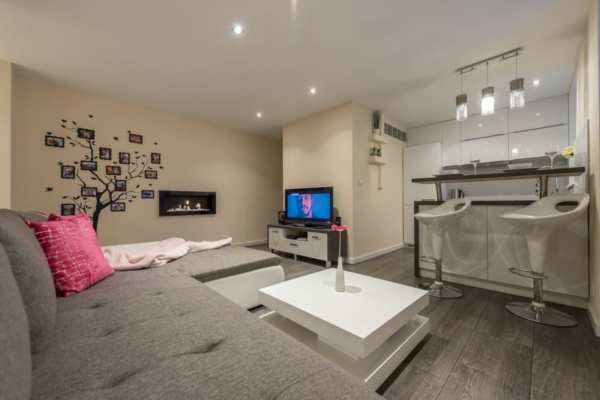 Krátkodobý prenájom - 1,5 izbový byt HISTORICKÉ centrum