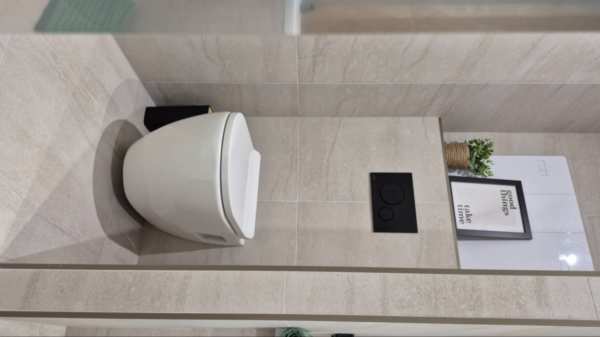 wc.jpg